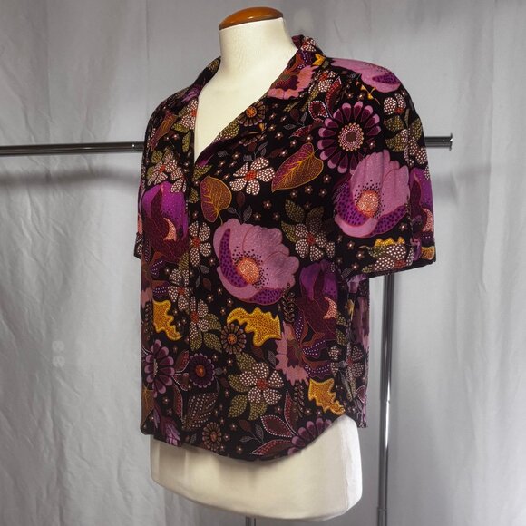 Batik Floral Print Button Down Top, Size M - Picture 2 of 7